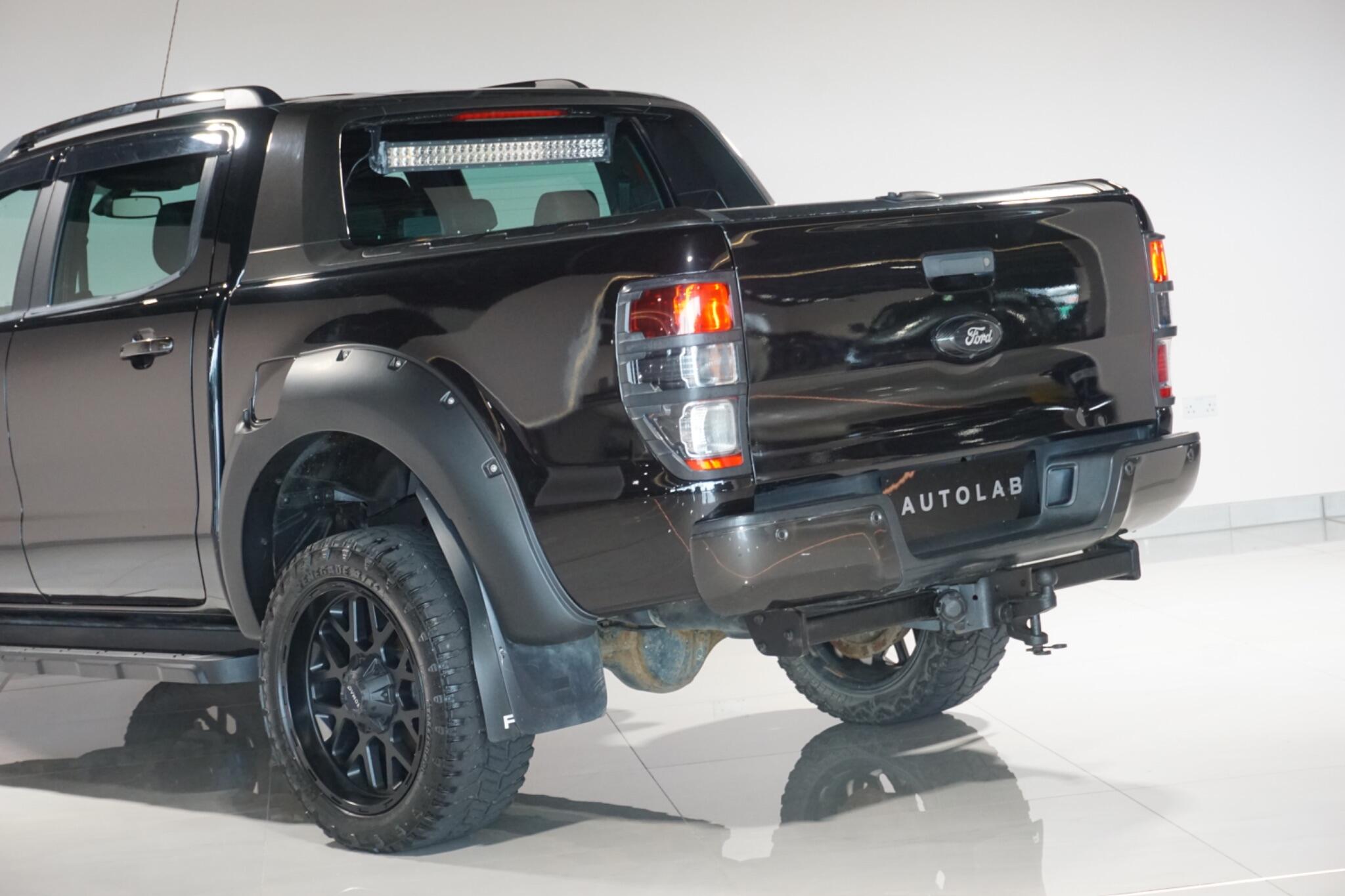 Ford Ranger 3.2 TDCi Wildtrak Pickup Double Cab 4dr Diesel Auto 4WD Euro 5 (200 ps)